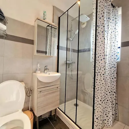 Apartment Hibiscus - Avec Parking - Climatise - Wifi